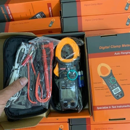 ĐỒNG HỒ KẸP DÒNG