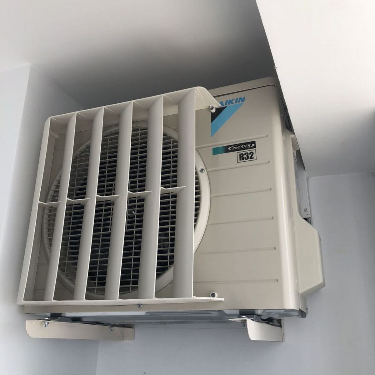 che-tao-vat-tu-dien-lanh