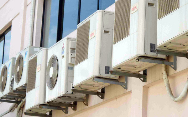 lap-dat-dien-lanh-dan-dung-ben-cat